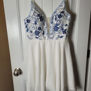 Alyce Paris /blue Pron Dress with Blue Floral Embroidery